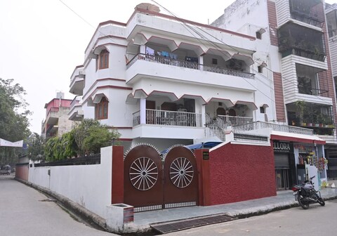 de Castle- home stay