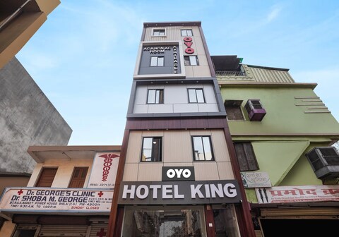 Hotel king