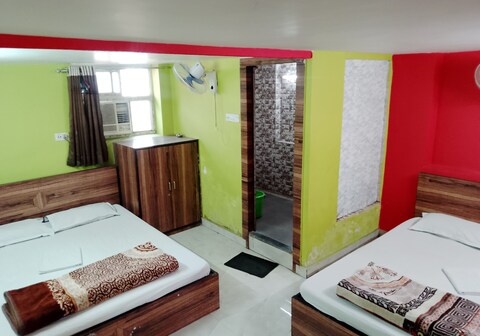 RAJ GUEST HOUSE Kolkata
