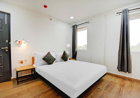 Super Townhouse The Royal Retreat