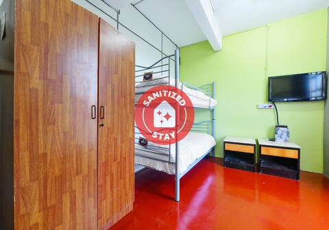 SPOT ON 89788 Musafir Transit Hotel