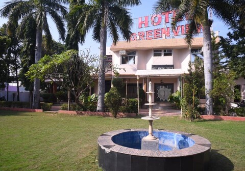 Hotel Green View Resort
