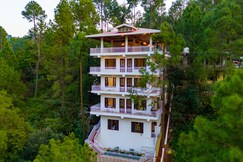 7BHK in Dharampur   Food Available  No AC required, Kasauli 7BHK in Dharampur   Food Available  No AC required, Kasauli