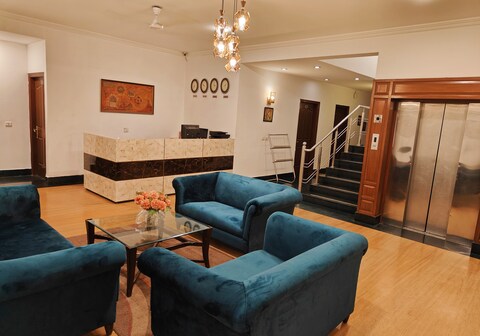 Hotel Tavisha Villa Golf Course Road