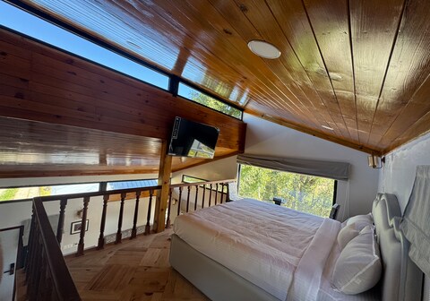 Mukteshwar / Cujos Krest / Floor Heated Duplex