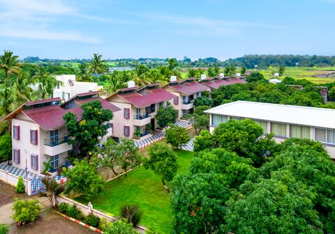 Freesia Resort By Express Inn