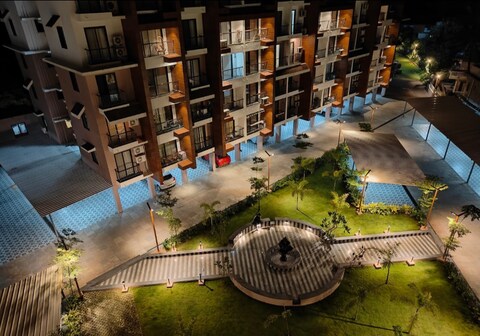 Botanica Apartments by Raichandani