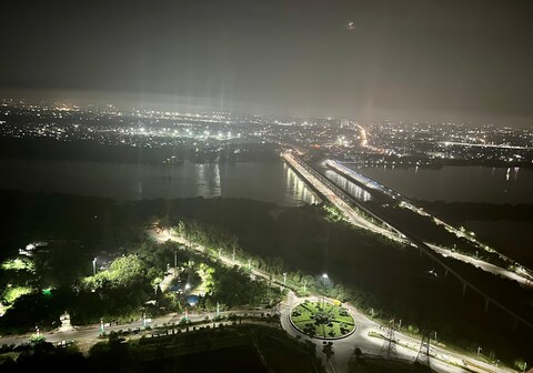 37th Sky View your next space