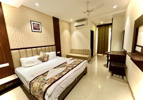 Hotel Sanskar Upvan