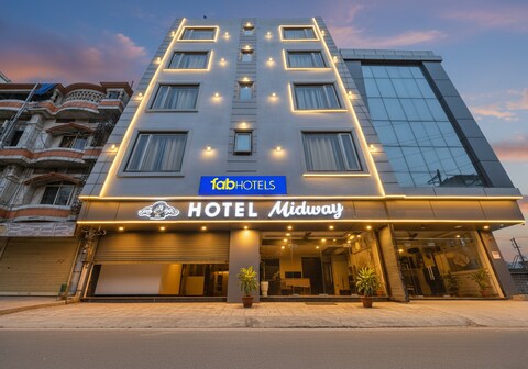 FabHotel Midway