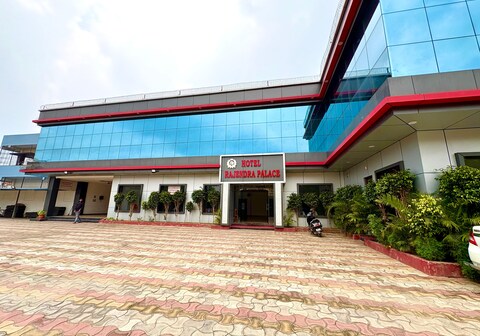 HOTEL RAJENDRA PALACE