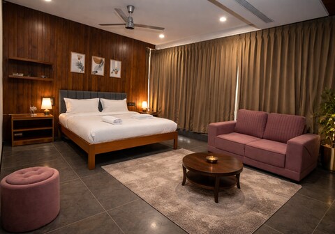Hotel Navas Inn Kolhapur