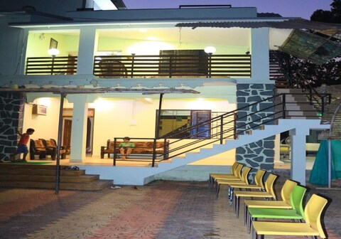Nandai Villa | Rooms & Restaurant