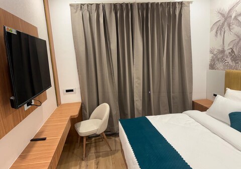 Hibiscus Elite Hotel