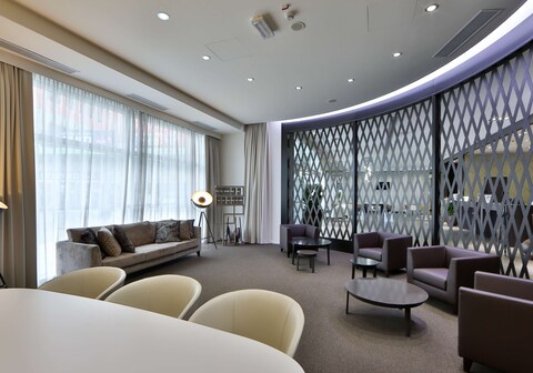 Best Western Premier CHC Airport