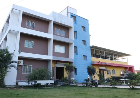 Hotel Anand Executive