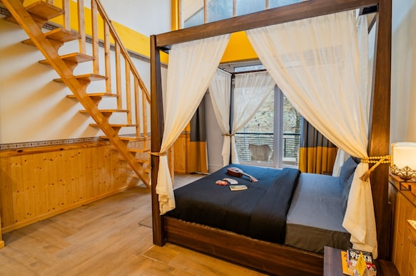 The Hosteller Jibhi