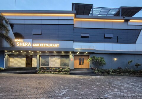 Hotel Shera and Restaurant