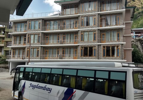 Hotel Manali Green