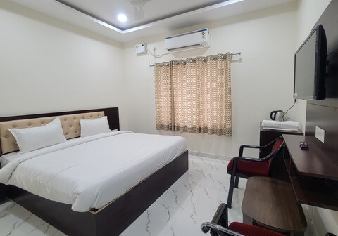 Samriddhi Luxury Stay I Ground Floor Rooms I Free Parking