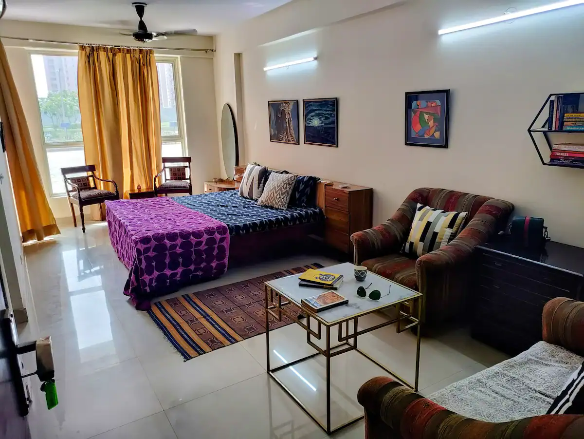 Entire Studio Apt near Mall Metro and ExpoMart