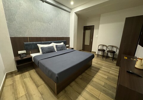 Hotel Joy By T And M Hotels