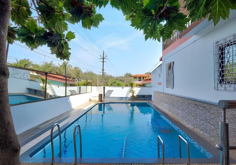 Hotel 7 Seas Vagator