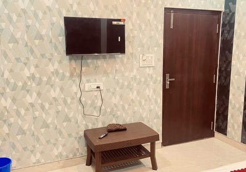 Shri Hari Residency Ayodhya