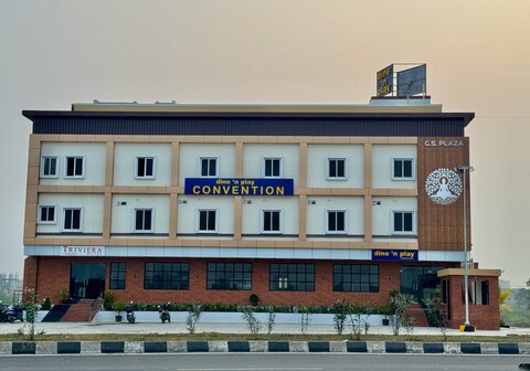TRIVIERA HOTEL