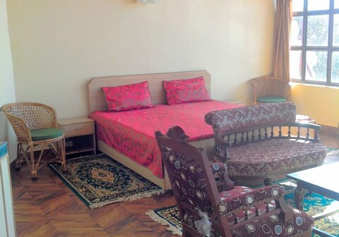 Studio Apartment Doon Valley View