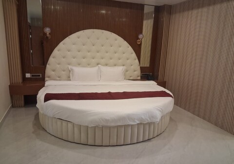 BRIDDHI SHREE PALACE