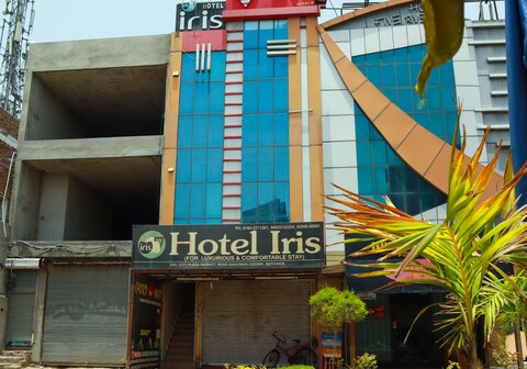 Hotel Iris