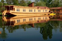Houseboat Mother Kashmir, Srinagar Houseboat Mother Kashmir, Srinagar