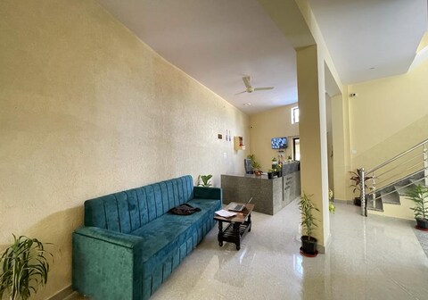 Hotel Gayatri Palace