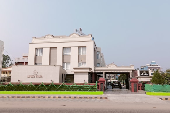 HOTEL LUCKY INDIA