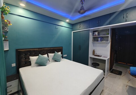 Entire Studio Holiday Apartment Inside A Society