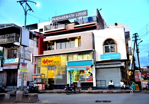 Pandharinath Lodge