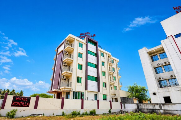 The Castle Crown - Hotel Scintilla, Somnath
