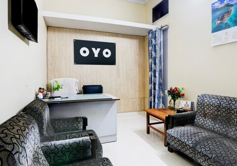 Hotel O Shiv Dham Inn