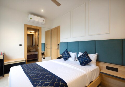 Shri Govindam Banaras