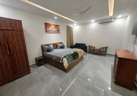 AADHYA HOTEL & ADHIRA RESTAURANT