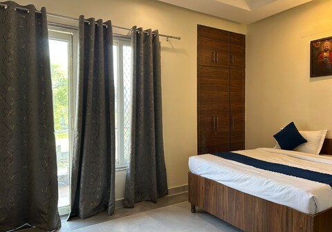 Hotel Future Inn and Banquet