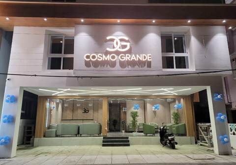 Cosmo Grande