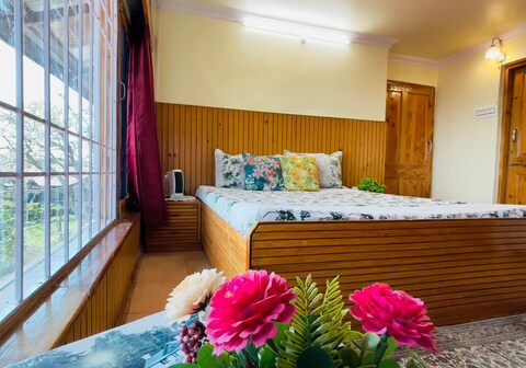 Kusum Villa 10 mins walk to Mall Road