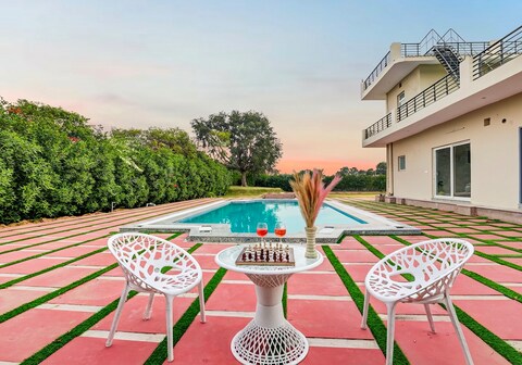 Alaya Stays Vijeta Farms With Pvt Pool, Lawn and Terrace