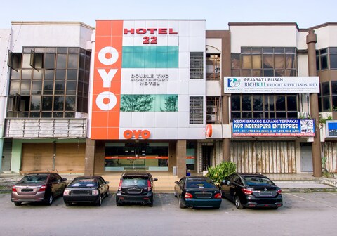 OYO 89842 Hotel 22, Northport