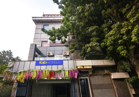 FabHotel Mannat Shalimar Bagh