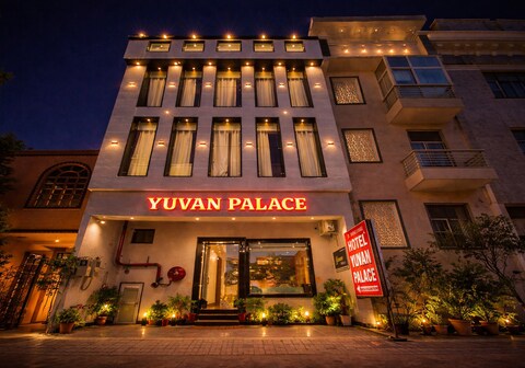 Hotel Yuvan Palace Agra