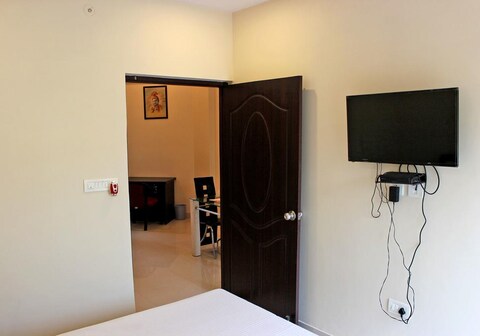 Executive Inn Unit 3