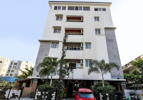 Hotel Blue Dawn Suites Madhapur